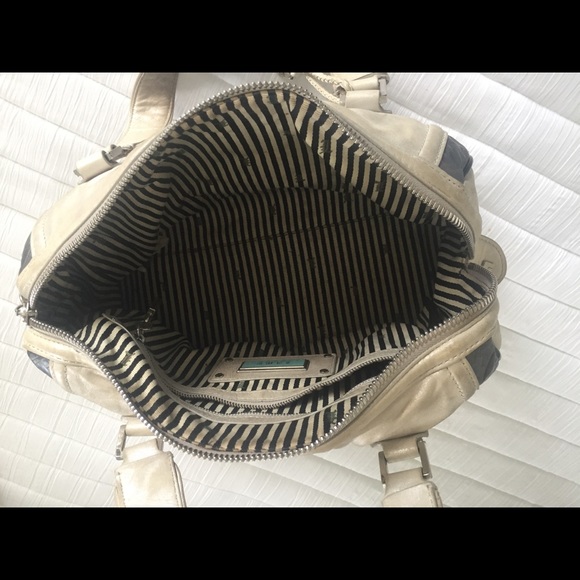 L.A.M.B. by Gwen Stefani Satchel - Picture 3 of 7